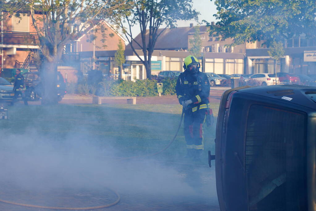 Spectaculaire brandweeroefening trekt veel bekijks