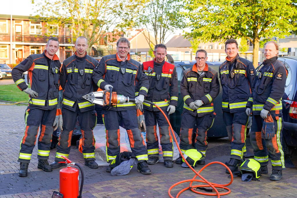 Spectaculaire brandweeroefening trekt veel bekijks