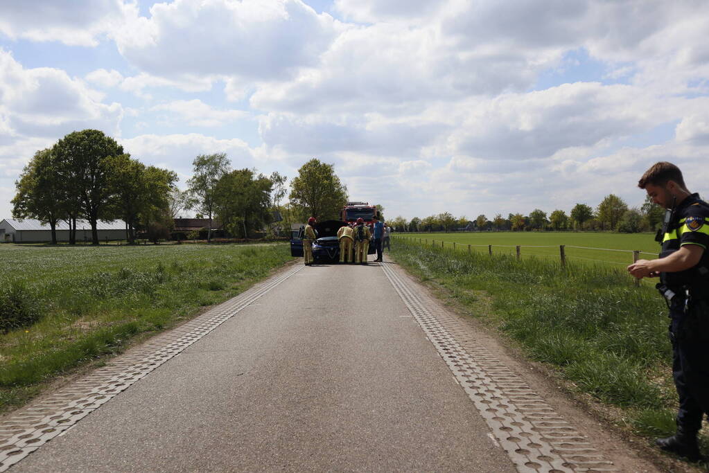 Auto weggesleept na brandschade