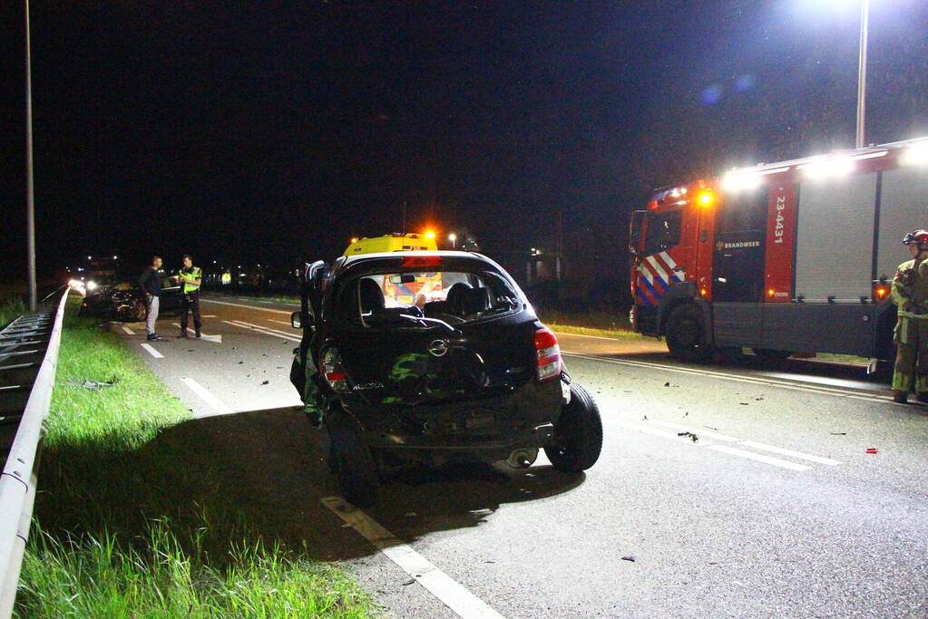 Gewonde na botsing tussen twee voertuigen