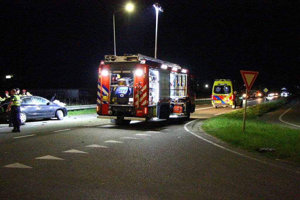 Gewonde na botsing tussen twee voertuigen