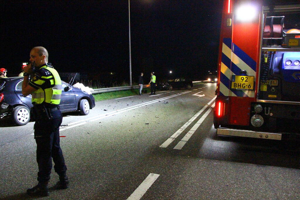 Gewonde na botsing tussen twee voertuigen