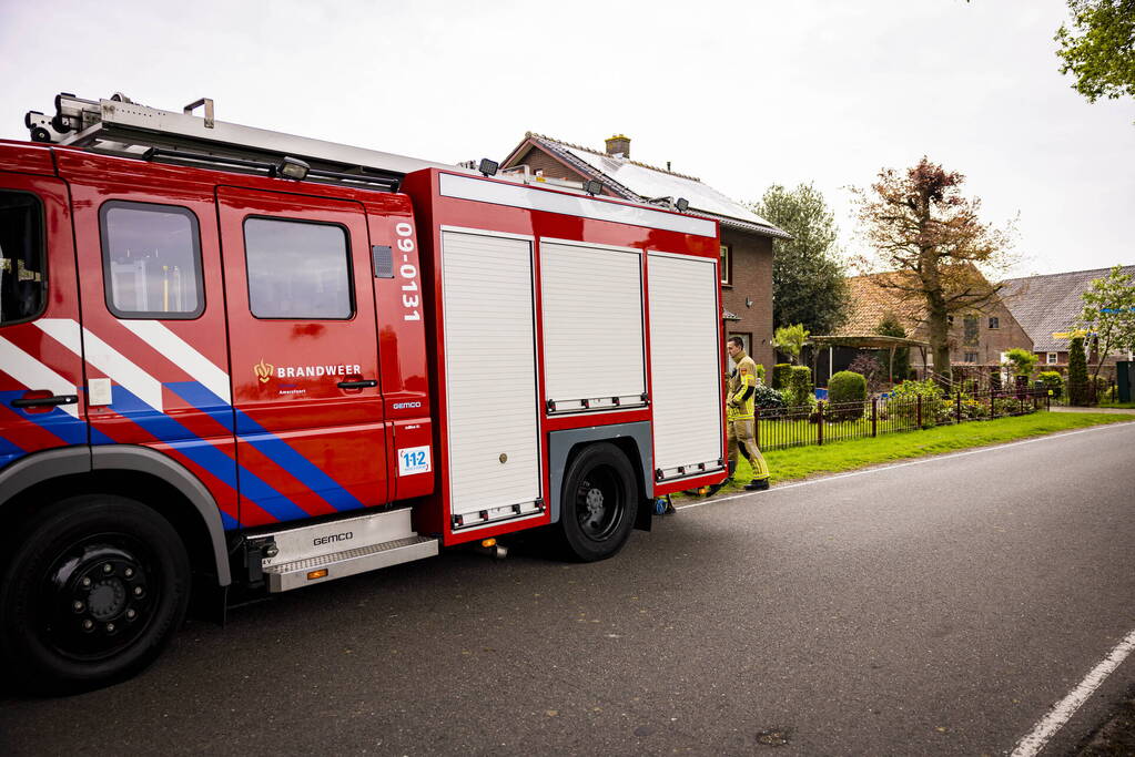 Brandweer doet onderzoek naar gaslucht