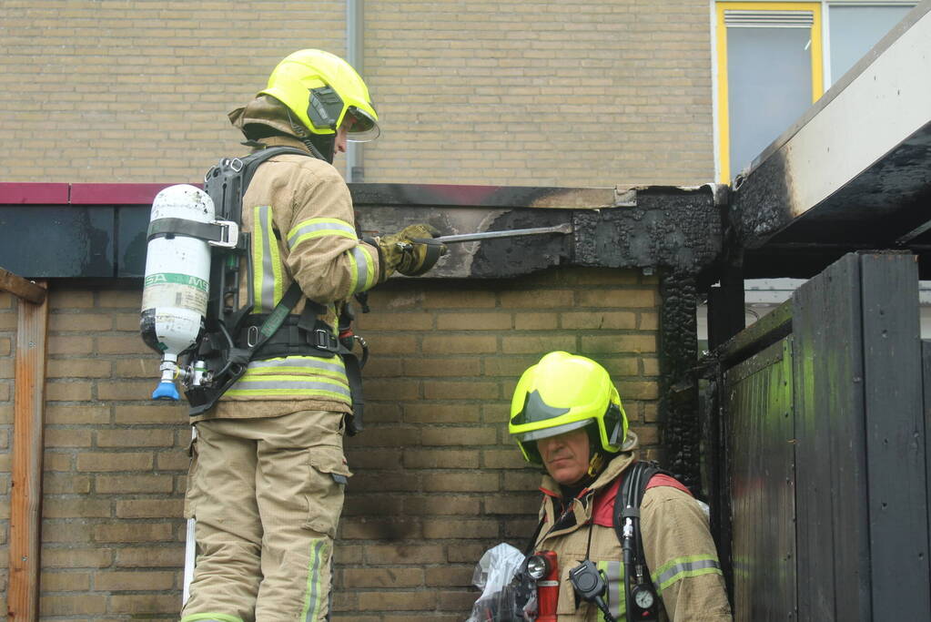 Schuur en schutting lopen brandschade op