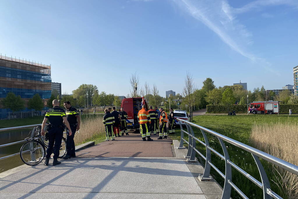 Zoekactie na aantreffen fiets in water