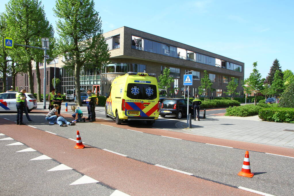Fietser aangereden op kruising