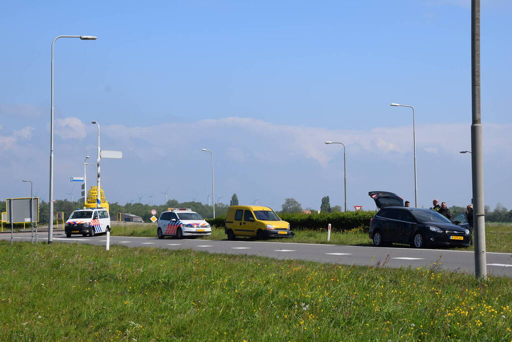 Schade na ongeval op rotonde