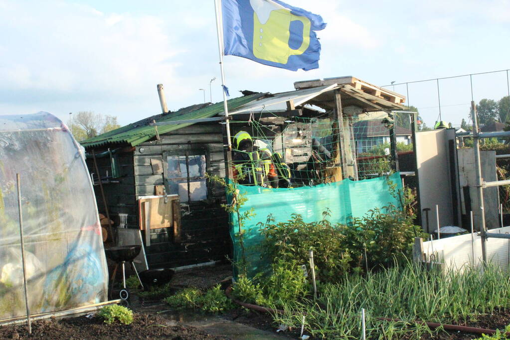 Uitslaande brand in tuinhuis