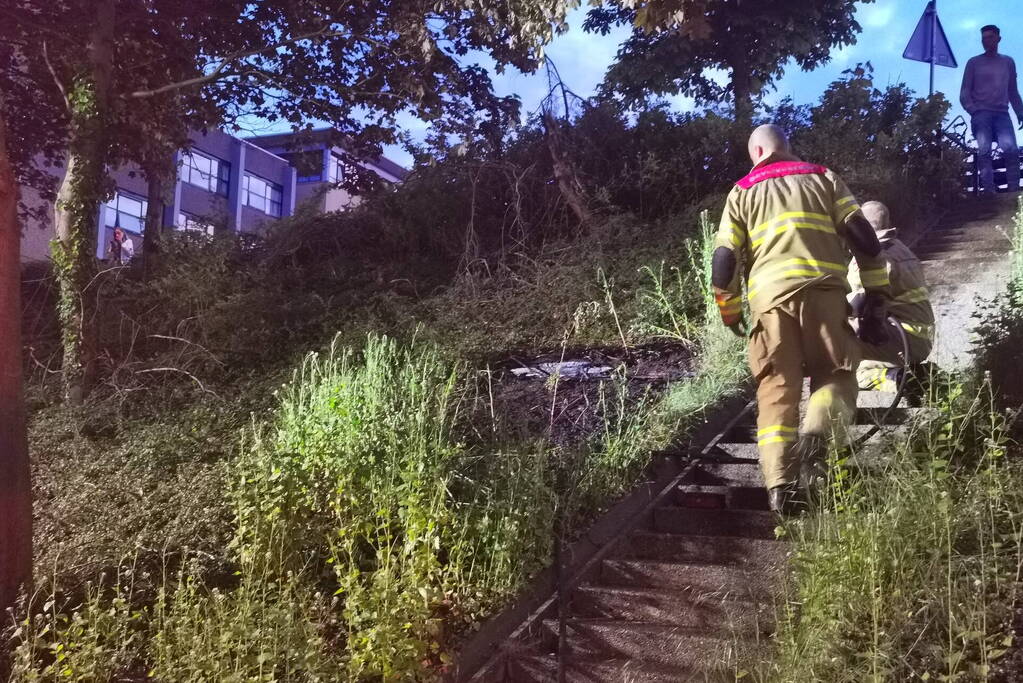 Geldkisje gevonden bij brand in bosschage