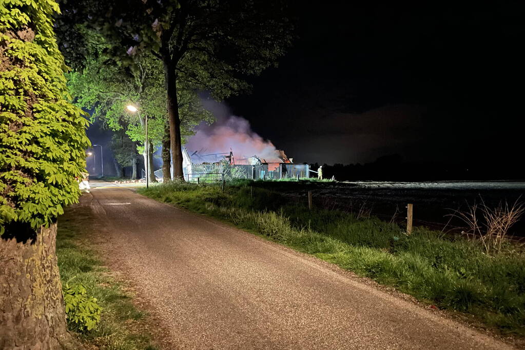 Vrijstaande woning volledig uitgebrand