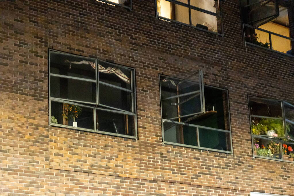 Gewonde bij explosie in woning