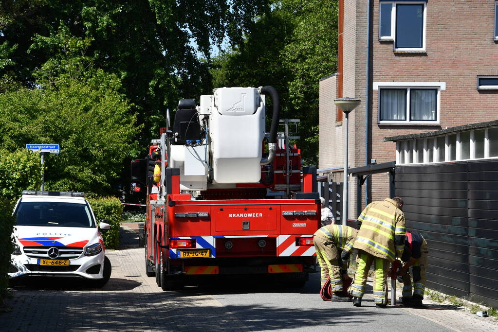 Enorme rookontwikkeling bij brand in woning