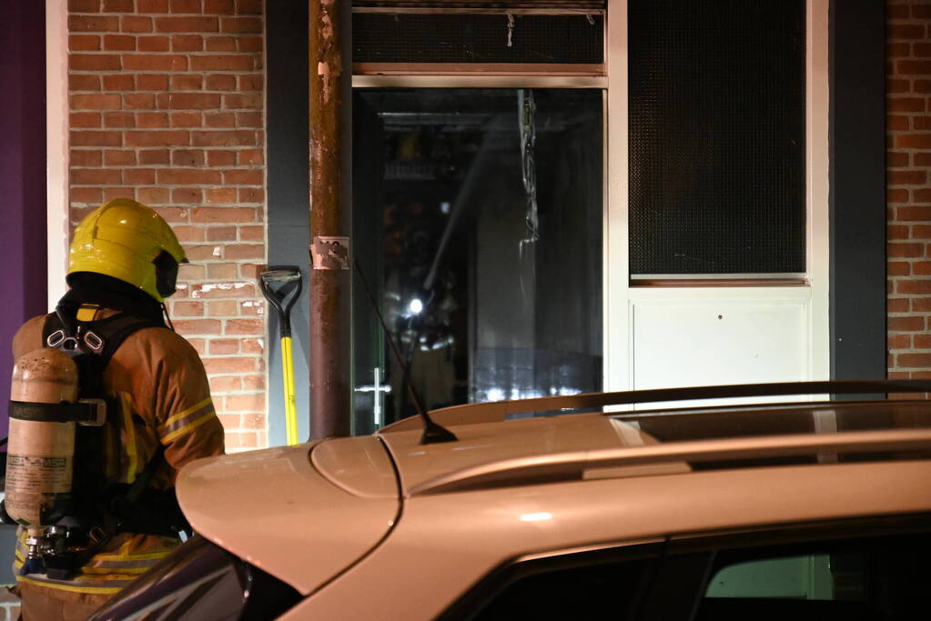 Woningen ontruimd door scooterbrand