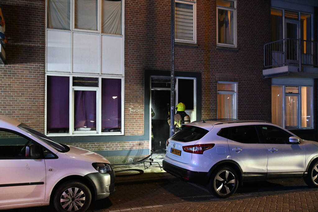 Woningen ontruimd door scooterbrand