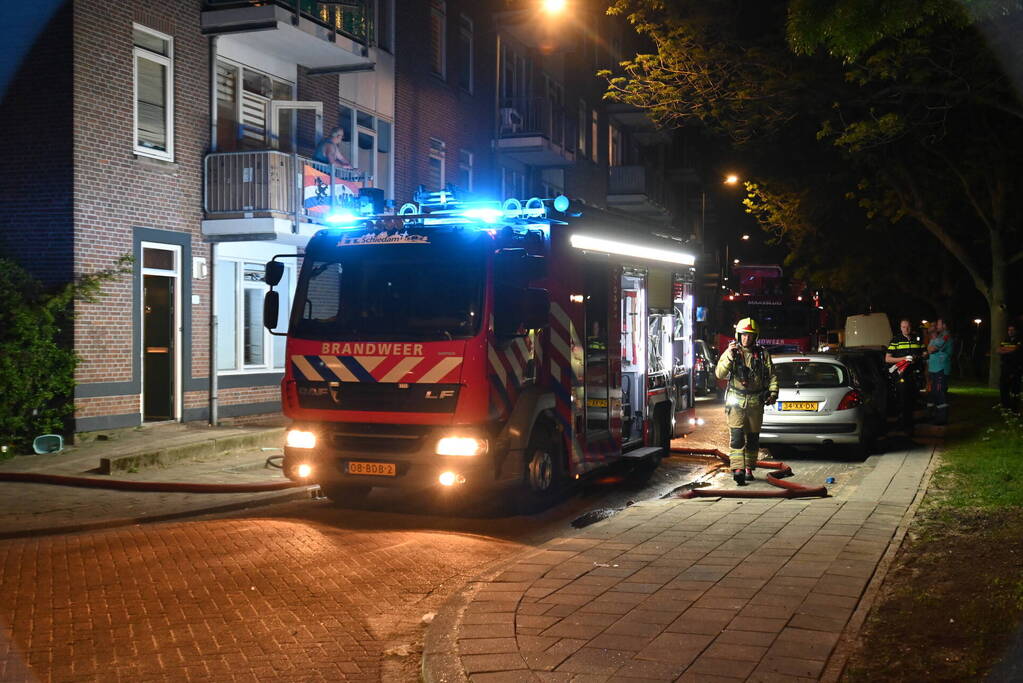 Woningen ontruimd door scooterbrand