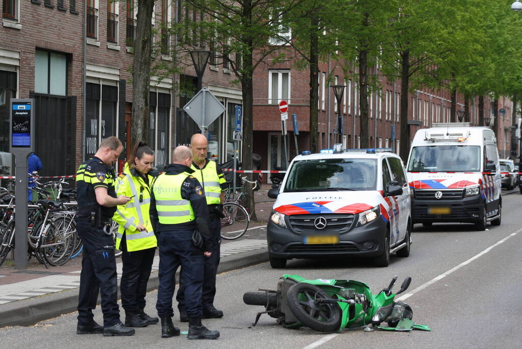 Twee gewonden bij ernstig verkeersongeval