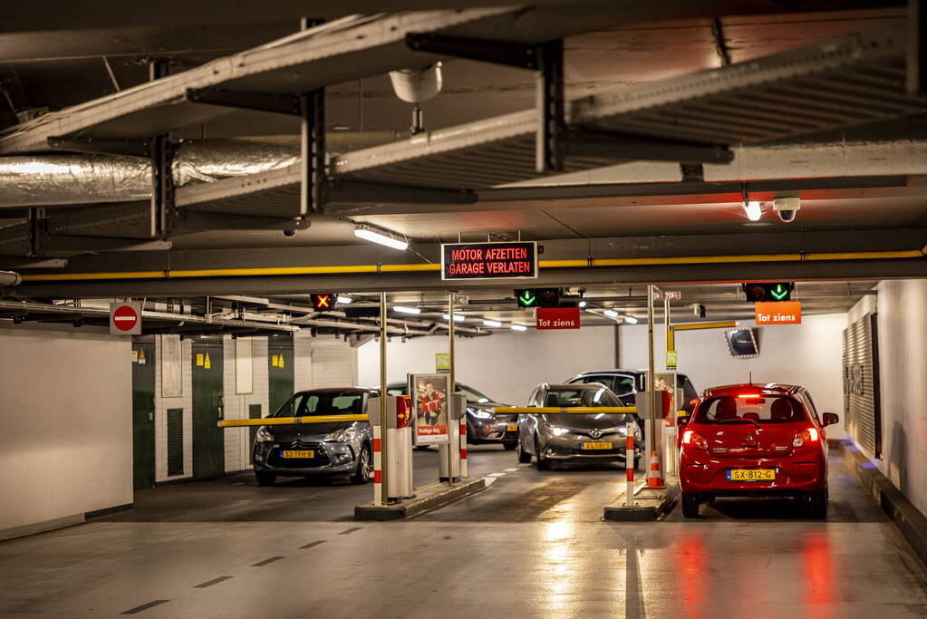 Q-Park parkeergarage dicht na brandmelding