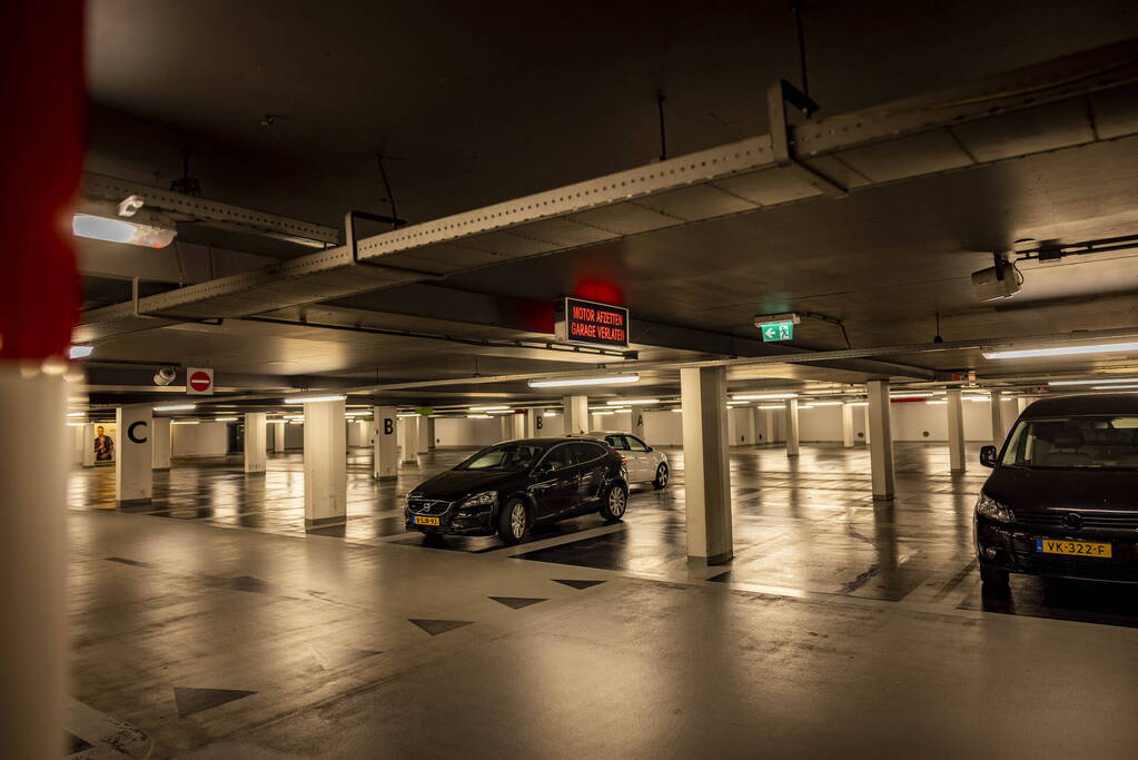 Q-Park parkeergarage dicht na brandmelding