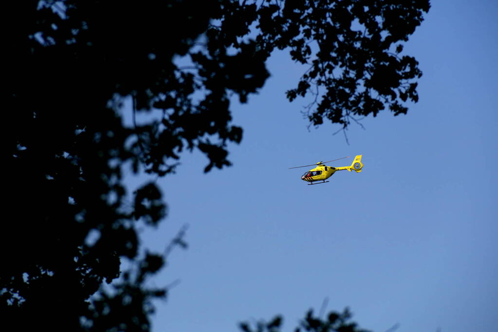 Fietser ernstig gewond bij botsing met auto