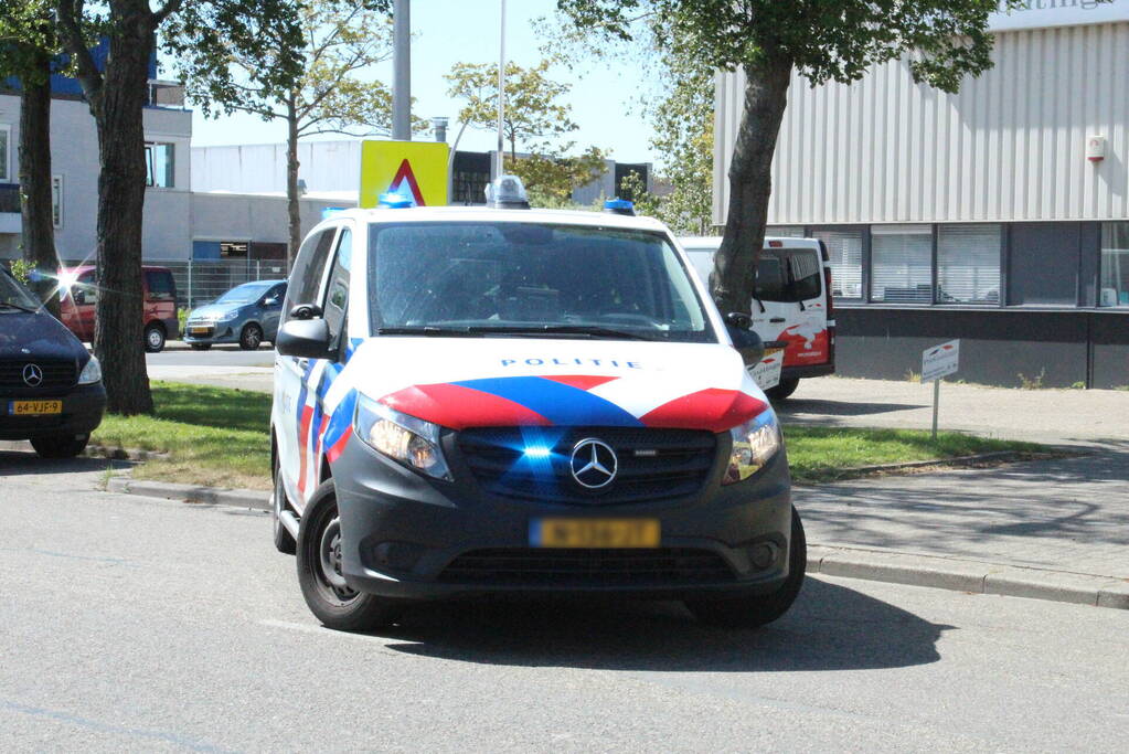 Scooterrijder gewond bij botsing met pick-up truck