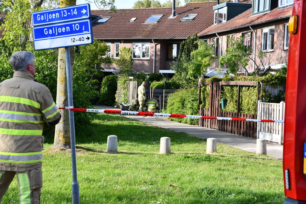 Gasleiding geraakt bij plaatsen van schuttingpaal