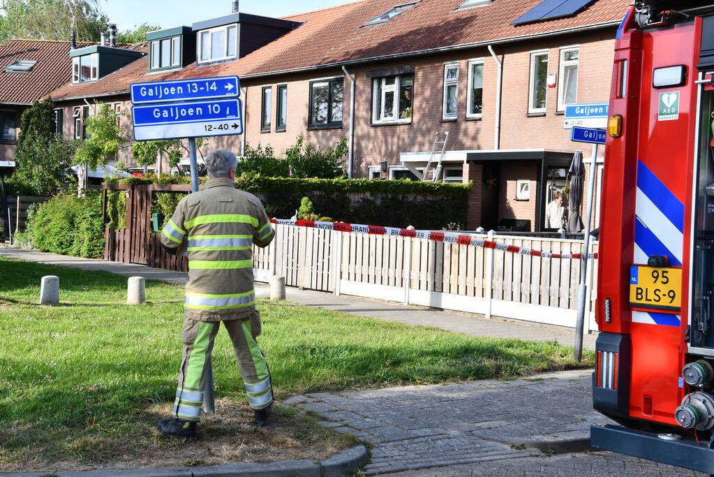 Gasleiding geraakt bij plaatsen van schuttingpaal