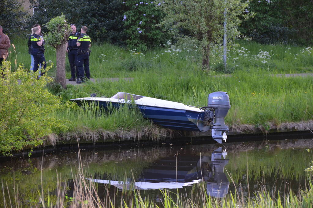 Persoon ernstig gewond na ongeval met boot