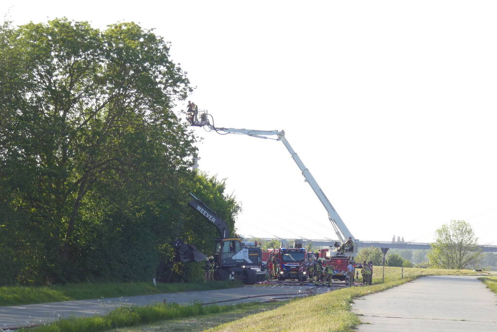 Asbest vrijgekomen bij brand in leegstaande boerderij