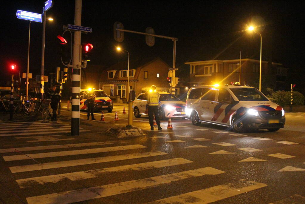 Fietser en automobilist botsen op elkaar