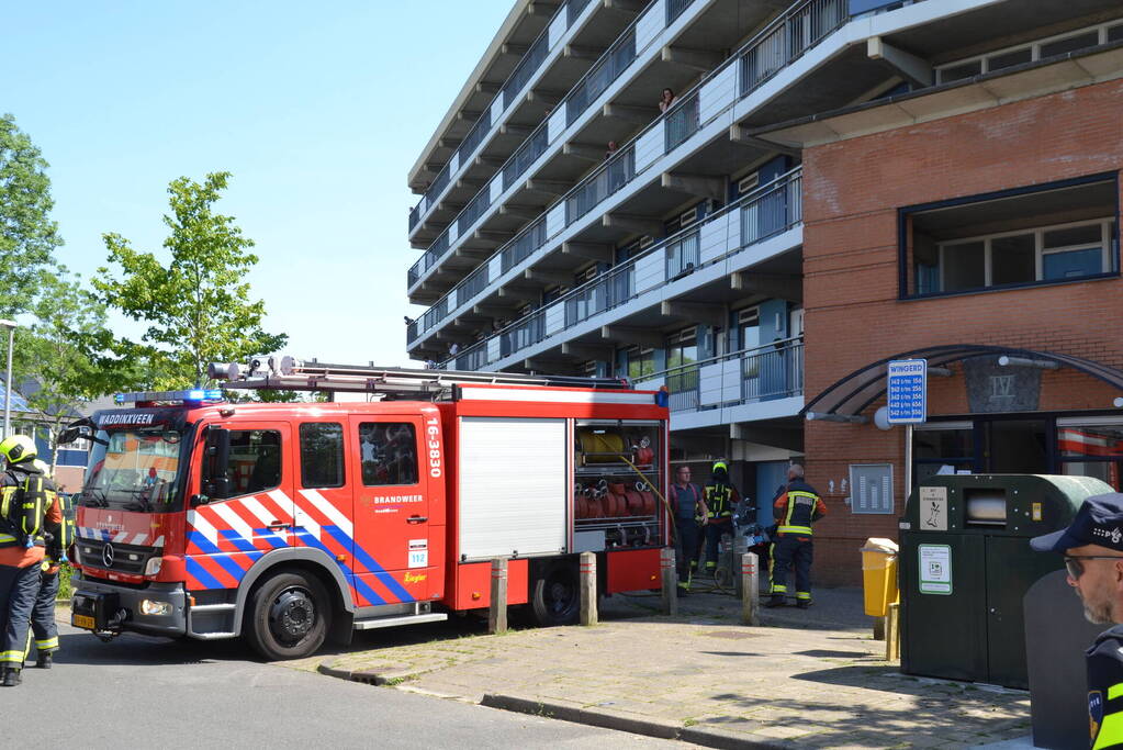 Wasmachine vliegt in brand in woning