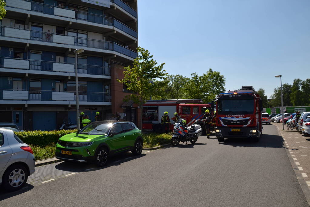 Wasmachine vliegt in brand in woning