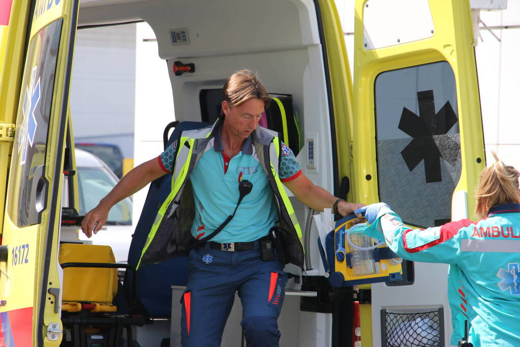 Gewonde bij steekpartij in bedrijfspand