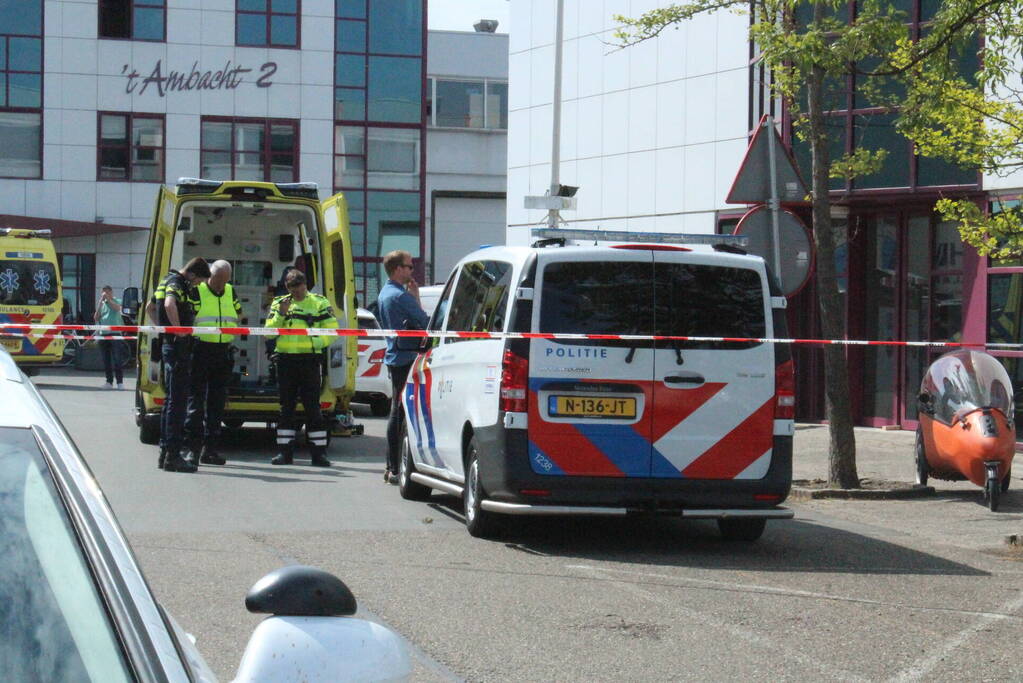 Gewonde bij steekpartij in bedrijfspand