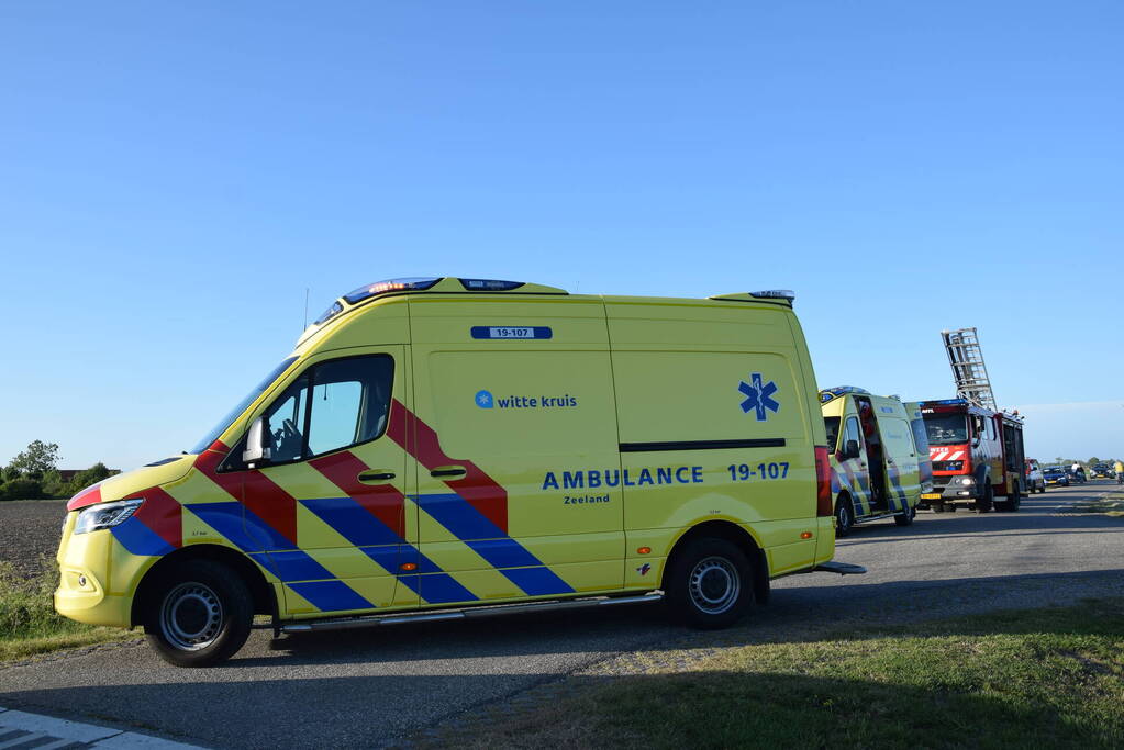 Scooterrijder en opzittende gewond bij eenzijdig ongeval