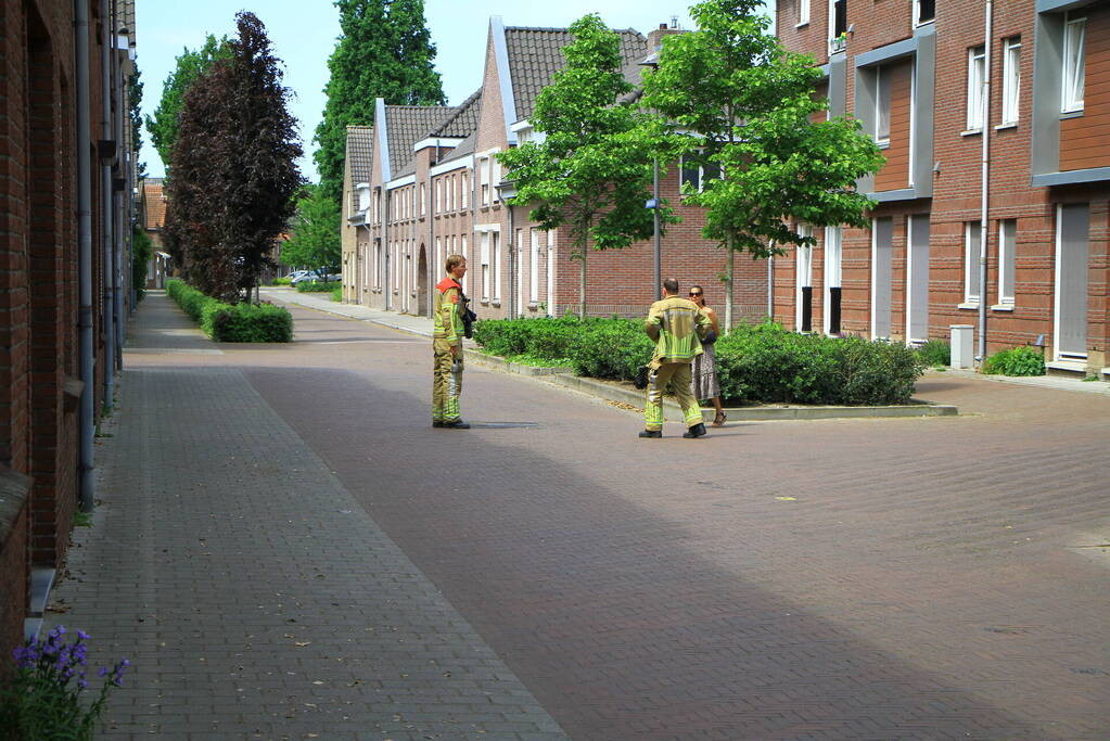 Brandweer doet onderzoek naar vreemde lucht