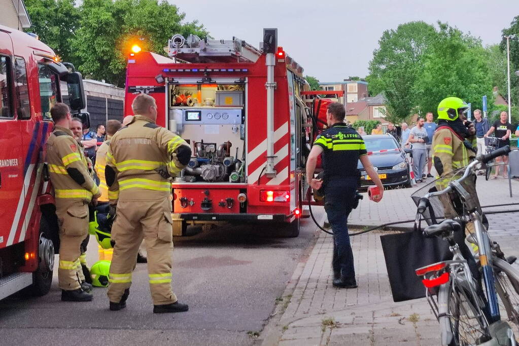 Woningbrand trekt veel bekijks van omwonenden