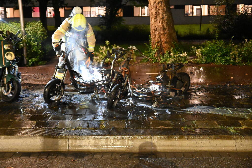 Felyx deelscooters verwoest vanwege brand