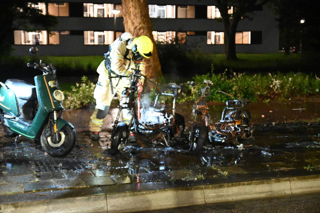 Felyx deelscooters verwoest vanwege brand