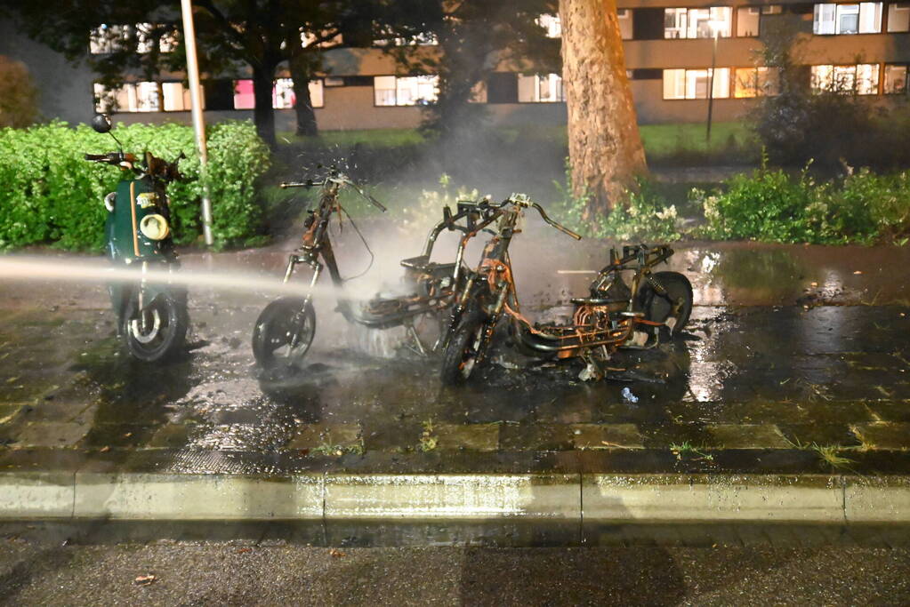 Felyx deelscooters verwoest vanwege brand