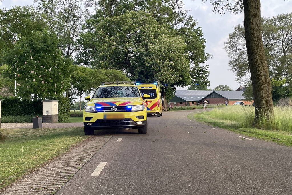 Kind valt van trap traumahelikopter opgeroepen