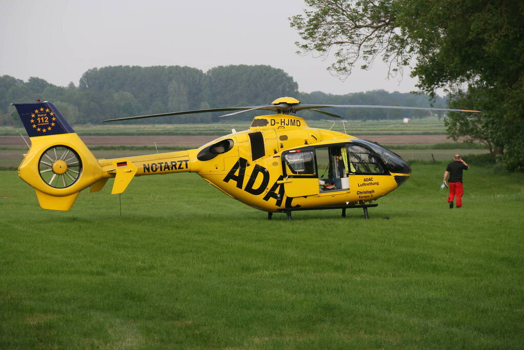 Kind valt van trap traumahelikopter opgeroepen