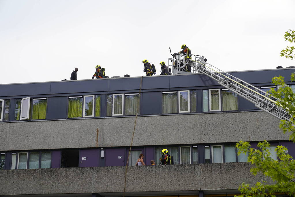Brand op dak van maisonnette bij werkzaamheden