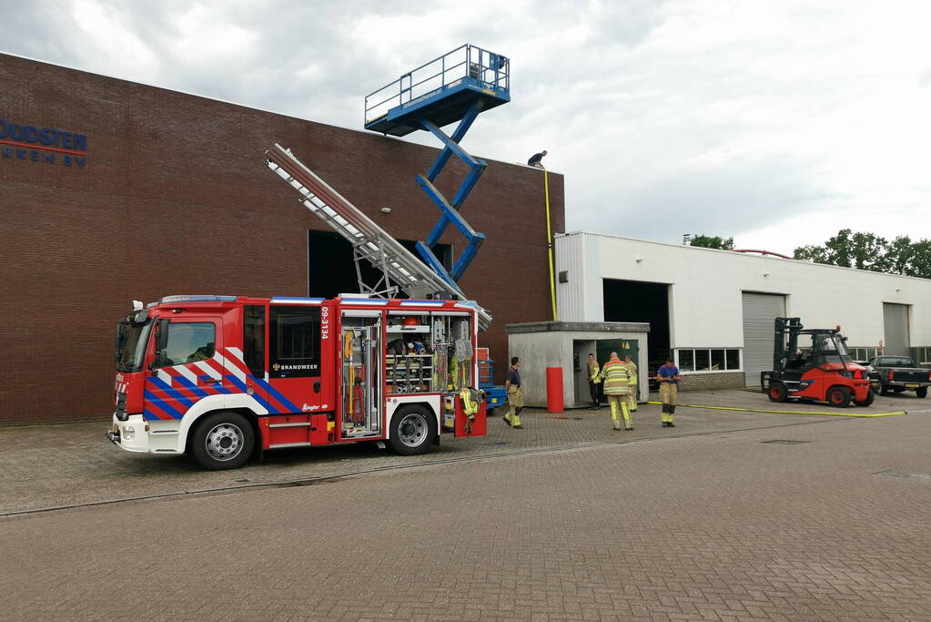 Dak staat op instorten door noodweer