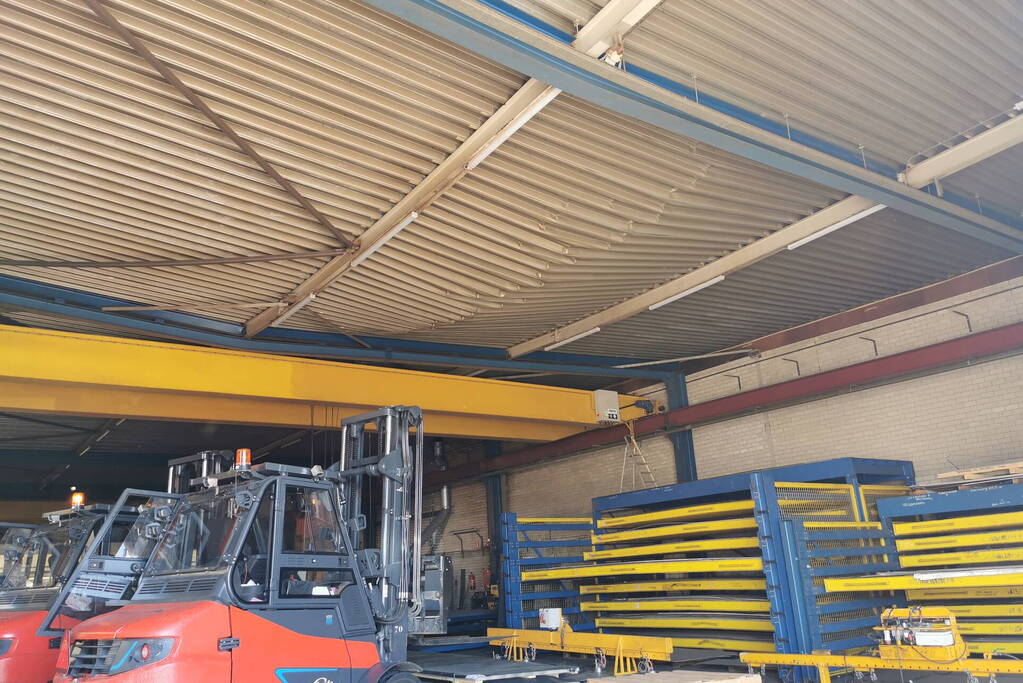 Dak staat op instorten door noodweer