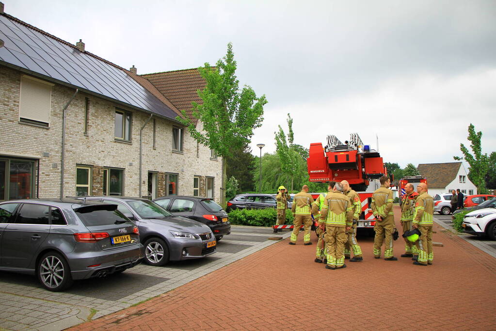 Dakpannen waaien van dak