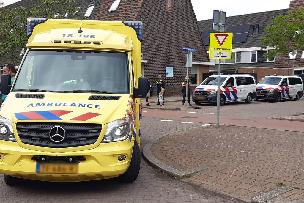 Fietser gewond bij botsing met auto
