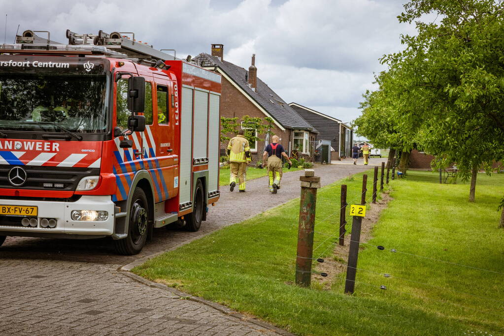 Veel rook bij afvalverbranding op terrein boerderij