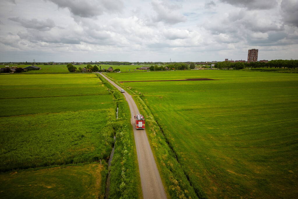 Veel rook bij afvalverbranding op terrein boerderij