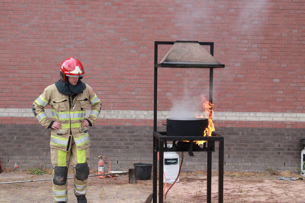 Open dag brandweerkazerne druk bezocht