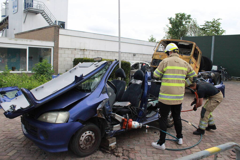 Open dag brandweerkazerne druk bezocht